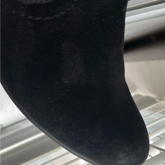 Women’s black faux-suede wedge bootie (size 6-6.5 US) - Picture 2 of 7